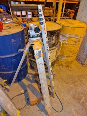 Nikon Site Level, Tripod & Measure - 4