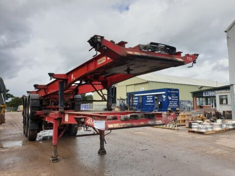 2006 Dennison Triaxle Sliding Skeletal Trailer