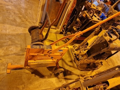 Belle Block Cutter
