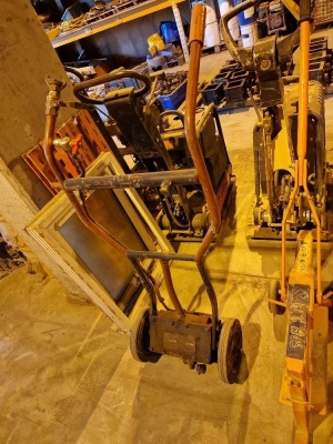 Errut Pneumatic Concrete Scrabbler - 2