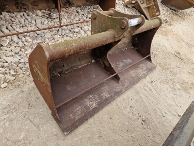 BMC 6ft Ditching Bucket - 2