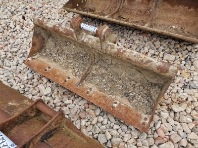 2 x 45mm Pins Buckets - 4