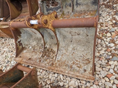 Case 6ft Ditching Bucket - 2