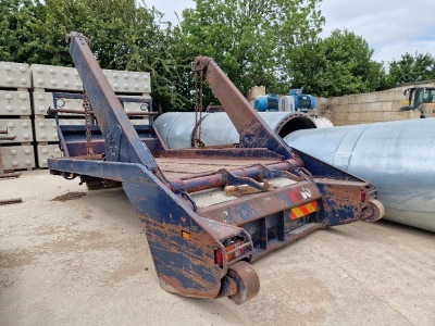 2002 Telehoist CH18PR Telescopic Skiploader Equipment