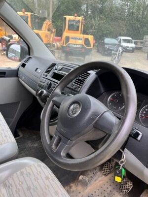 2013 Volkswagen Transporter TDI Crew Van - 7