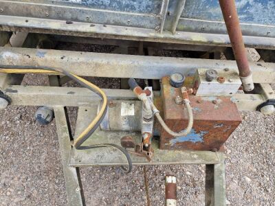 1990 Ifor Williams 2600kg Twin Axle Tipping Trailer - 8