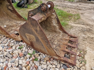 JCB 3ft Digging Bucket