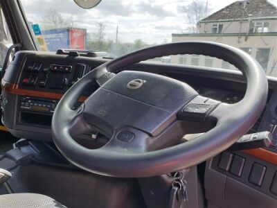 2008 Volvo FH480 6x2 Midlift Tractor Unit - 11