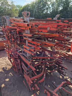 24 x Peri TRG 80 Access Platform Brackets - 4
