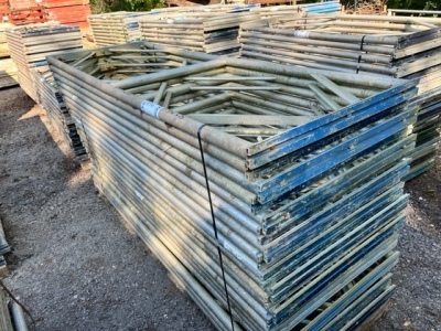 20 x Ischebeck Titan 2.4m Ledger Frames - 4