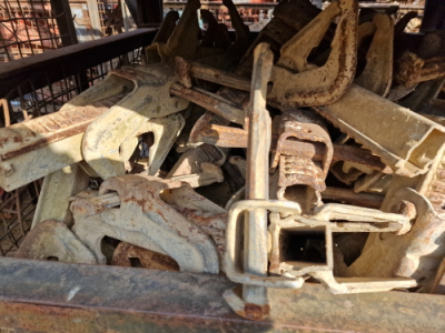 100 x Peri BFD Multi Couplers & Stillage - 3