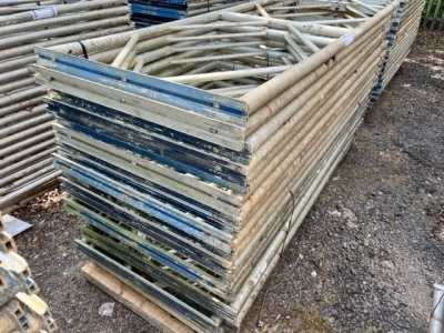 20 x Ischebeck Titan 2.4m Ledger Frames