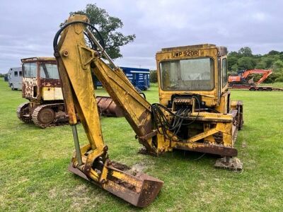 Tractor Marshall 1100 Tracked Shovel - 3