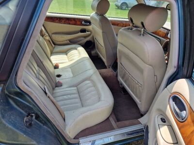 1999 Jaguar XJ8 3.2 Petrol / LPG 4 Door Saloon - 9