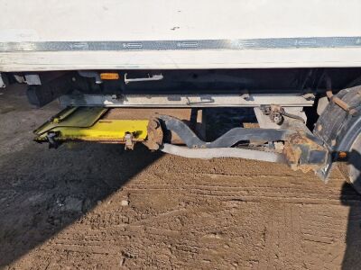 2015 Montracon 13.6m Triaxle Insulated Box Van Trailer - 10