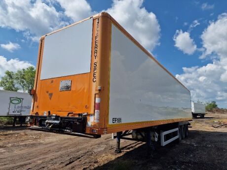 2010 Grays & Adams 13.6m Triaxle Insulated Box Van Trailer