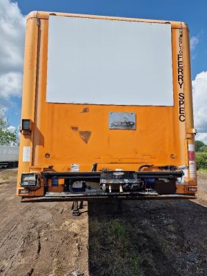 2010 Grays & Adams 13.6m Triaxle Insulated Box Van Trailer - 3