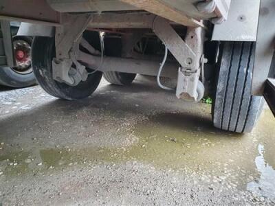 2010 Wilcox Triaxle 56yrd³ Alloy Bulk Tipping Trailer - 6