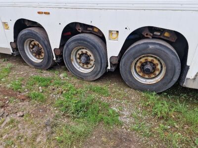 2010 Gray & Adams Triaxle Insulated Box Van Trailer - 10