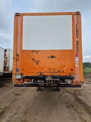 2009 Gray & Adams 13.6m Triaxle Insulated Box Van Trailer - 2