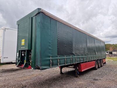 2010 Schmitz 13.6m Triaxle Curtainside Trailer