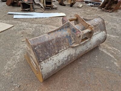 Hill 6ft Ditching Bucket - 65mm Pins - 3