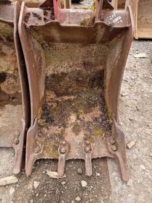 2 x JCB Digging Buckets - 18 Inch - 45mm Pins, 2ft - 50mm Pins - 3