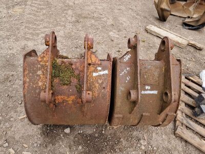 2 x JCB Digging Buckets - 18 Inch - 45mm Pins, 2ft - 50mm Pins - 5