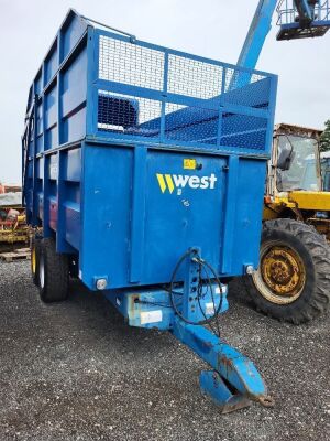 2010 West 10ton Tandem Axle Silage Trailer