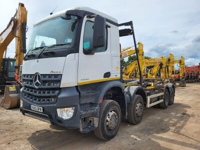 2015 Mercedes Arocs 3240 8x4 Hook Loader - 2