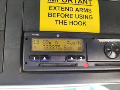 2015 Mercedes Arocs 3240 8x4 Hook Loader - 12