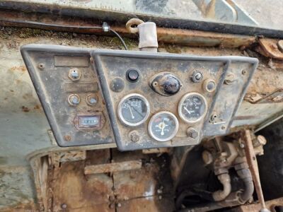International 100B Series 2 Tracked Loader - 9