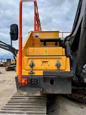 2018 Volvo EC380EL Excavator - 23