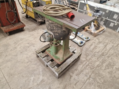 Todd 3 Phase Timber Saw Bench