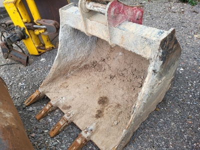 Hill 4ft Digging Bucket - 65mm Pins