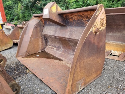 Danmark L110 Hydraulic Toe Tip Bucket