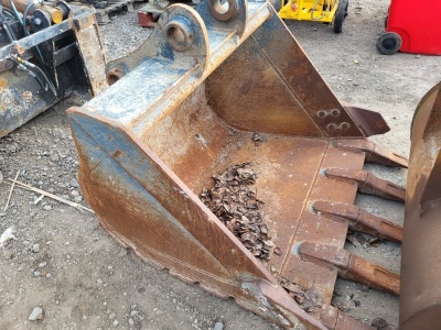 4ft Digging Bucket 