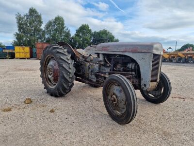 1952 Ferguson TEA 20 2wd Tractor - 2