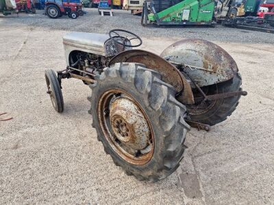 1952 Ferguson TEA 20 2wd Tractor - 3