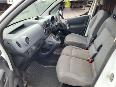 2013 Citroen Berlingo Enterprise Van - 12