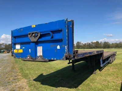 2002 M&G Triaxle Stepframe Flat Trailer