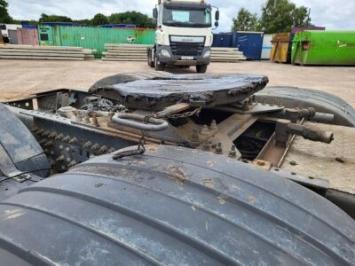 2016 Volvo FH500 Globetrotter 6x4 Rear Lift Tractor Unit - 11