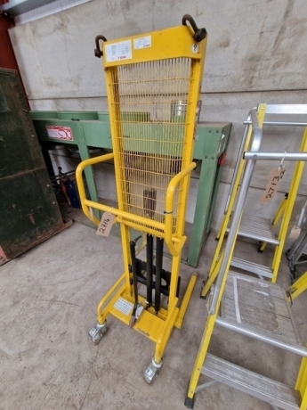 Hydraulic Lifting Trolley 250Kg