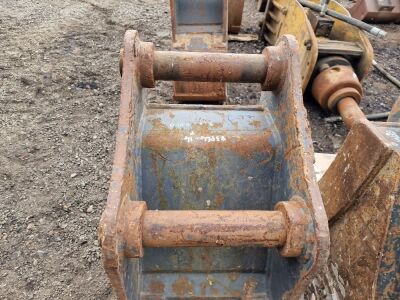 Hill 18 Inch Digging Bucket - 65mm Pins - 4