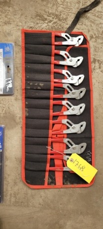 8x Pump Pliers