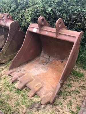 4ft Digging Bucket