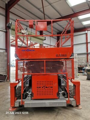 Skyjack SJ9250 4x4 Scissor Lift - 10