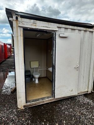 12ft x 8ft Jack Leg Anti Vandal Toilet Block - 4
