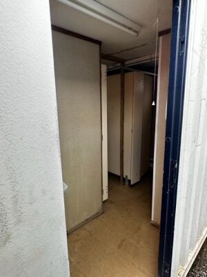 12ft x 8ft Jack Leg Anti Vandal Toilet Block - 6