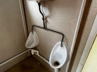 12ft x 8ft Jack Leg Anti Vandal Toilet Block - 8